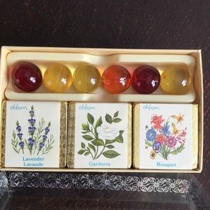 vintage English bath set